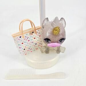 Rainbow High Fashion Doll Amaya Accesories: Unicorn Pet Purse Hairbrush Stand